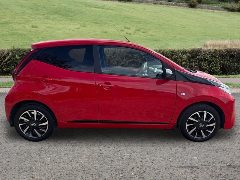 2021 (71) TOYOTA AYGO 1.0 VVT-i X-Trend TSS 5dr 5695091