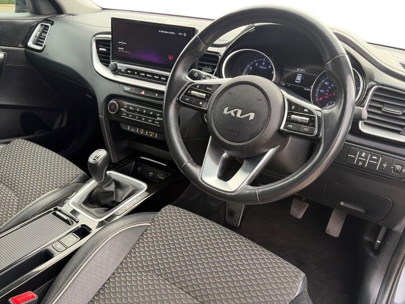 2023 (73) KIA CEED 1.5T GDi ISG 3 5dr 5654024
