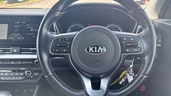 2020 (20) KIA NIRO 1.6 GDi Hybrid 3 5dr DCT 5759605