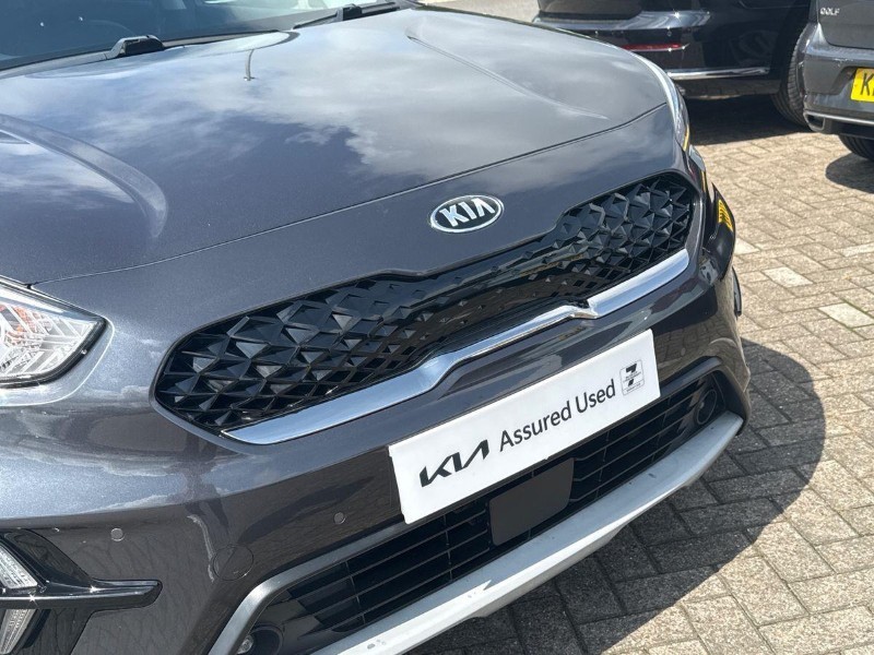 2020 (20) KIA NIRO 1.6 GDi Hybrid 3 5dr DCT 5759613