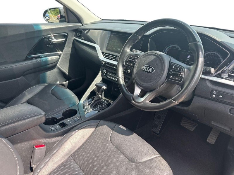 2020 (20) KIA NIRO 1.6 GDi Hybrid 3 5dr DCT 5759608
