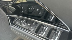 2020 (20) KIA NIRO 1.6 GDi Hybrid 3 5dr DCT 5759615