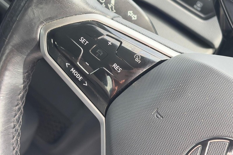 2020 (70) VOLKSWAGEN ID.3 150kW Life Pro Performance 58kWh 5dr Auto 5777354