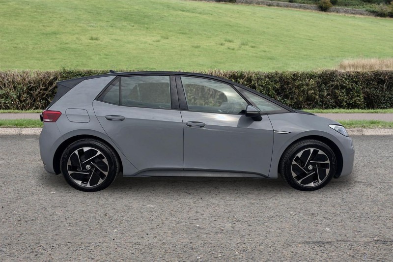2020 (70) VOLKSWAGEN ID.3 150kW Life Pro Performance 58kWh 5dr Auto 5777339