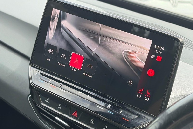 2020 (70) VOLKSWAGEN ID.3 150kW Life Pro Performance 58kWh 5dr Auto 5777362