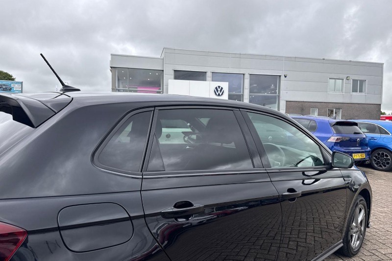 2023 (23) VOLKSWAGEN POLO 1.0 TSI 110 R-Line 5dr DSG 5651163