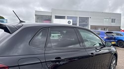 2023 (23) VOLKSWAGEN POLO 1.0 TSI 110 R-Line 5dr DSG 5651163