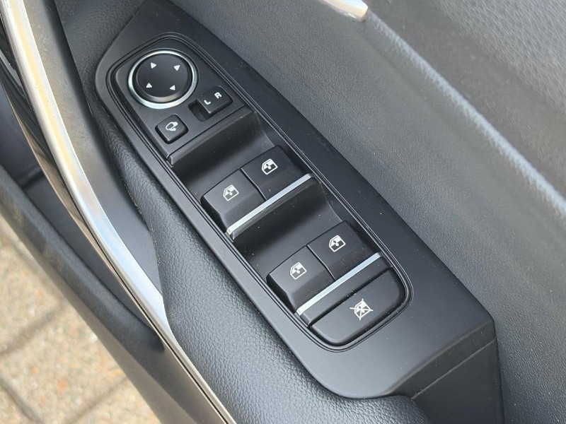2024 (24) KIA XCEED 1.5T GDi ISG 138 GT-Line 5dr DCT 5615166