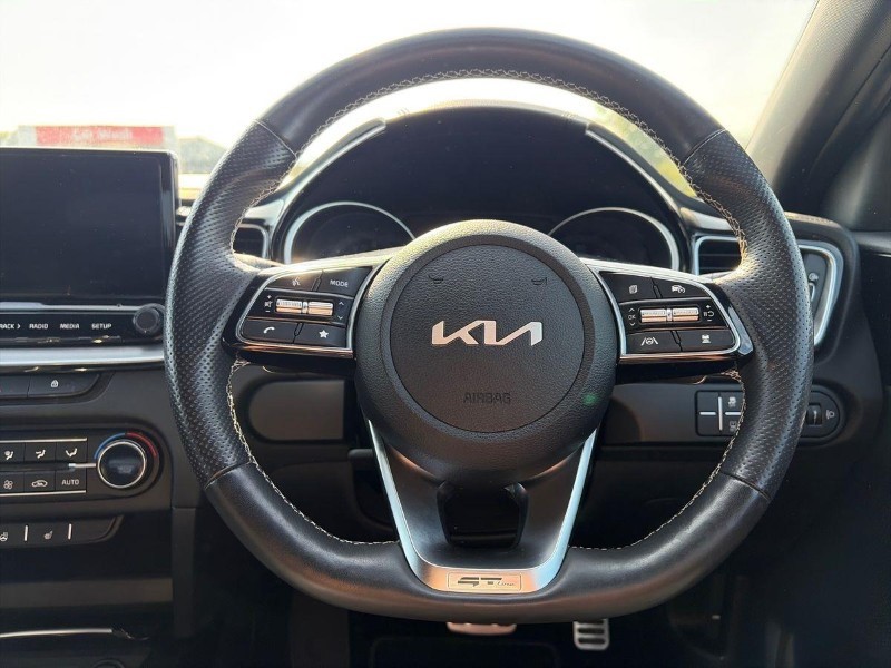2024 (24) KIA XCEED 1.5T GDi ISG 138 GT-Line 5dr DCT 5615170