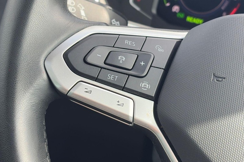 2023 (73) VOLKSWAGEN TIGUAN 1.4 TSI eHybrid Elegance 5dr DSG 5801981