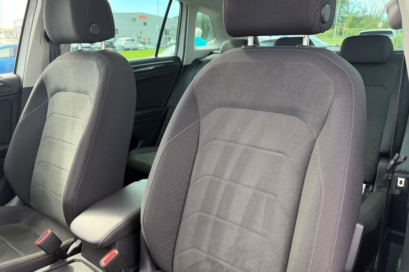 2023 (73) VOLKSWAGEN TIGUAN 1.4 TSI eHybrid Elegance 5dr DSG 5801995