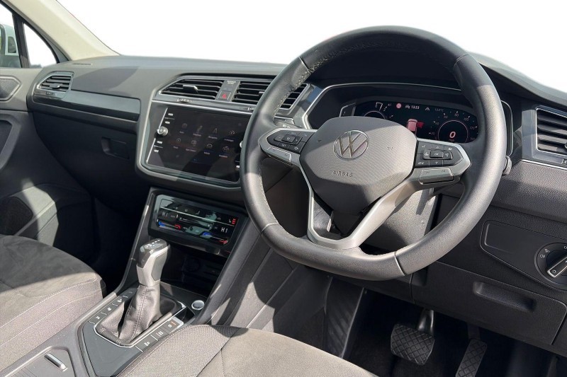 2023 (73) VOLKSWAGEN TIGUAN 1.4 TSI eHybrid Elegance 5dr DSG 5801967