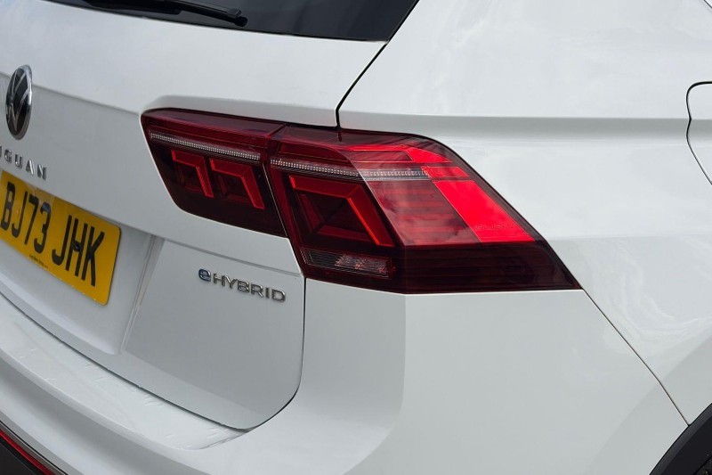 2023 (73) VOLKSWAGEN TIGUAN 1.4 TSI eHybrid Elegance 5dr DSG 5802002