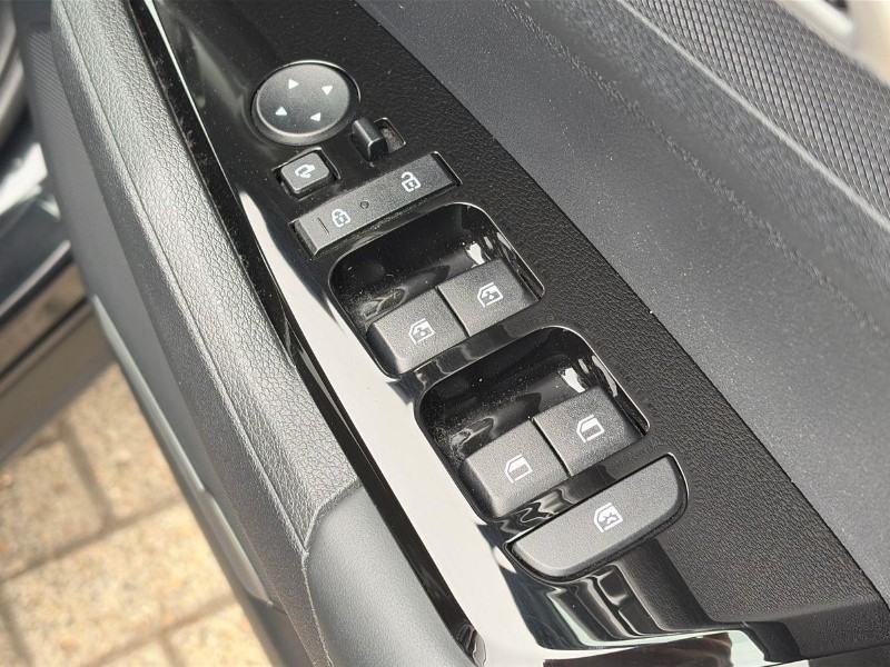 2023 (23) KIA SPORTAGE 1.6T GDi ISG 3 5dr 5630434