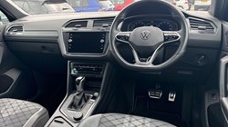 2022 (72) VOLKSWAGEN TIGUAN 2.0 TSI 4Motion R-Line 5dr DSG 5641458