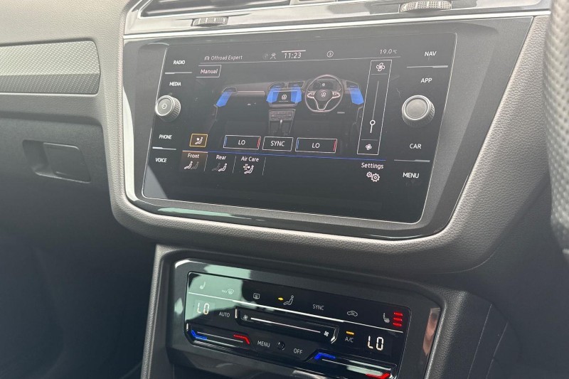 2022 (72) VOLKSWAGEN TIGUAN 2.0 TSI 4Motion R-Line 5dr DSG 5641462