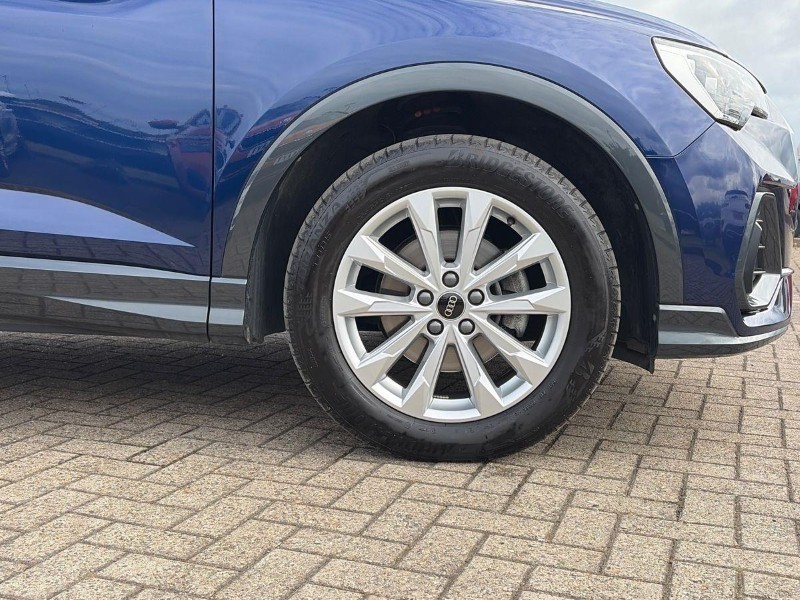 2024 (74) AUDI Q3 35 TFSI Sport 5dr S Tronic 5690985