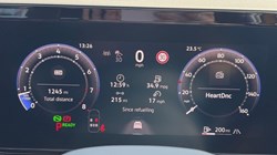 2026 (26) VOLKSWAGEN T-ROC 1.5 eTSI 150 R-Line 5dr DSG 5642841
