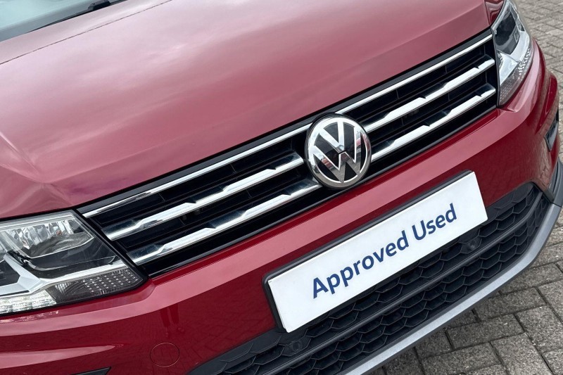 2020 (70) VOLKSWAGEN TIGUAN ALLSPACE 2.0 TDI 4Motion Match 5dr DSG 5649007