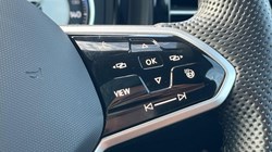 2022 (22) VOLKSWAGEN TOUAREG 3.0 V6 TDI 4Motion R-Line 5dr Tip Auto 5700887