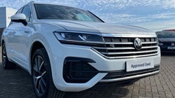 2022 (22) VOLKSWAGEN TOUAREG 3.0 V6 TDI 4Motion R-Line 5dr Tip Auto 5700903
