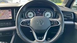 2022 (22) VOLKSWAGEN TOUAREG 3.0 V6 TDI 4Motion R-Line 5dr Tip Auto 5700885