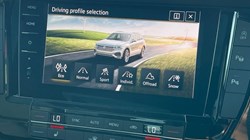 2022 (22) VOLKSWAGEN TOUAREG 3.0 V6 TDI 4Motion R-Line 5dr Tip Auto 5700893
