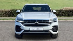 2022 (22) VOLKSWAGEN TOUAREG 3.0 V6 TDI 4Motion R-Line 5dr Tip Auto 5700876