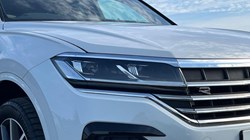 2022 (22) VOLKSWAGEN TOUAREG 3.0 V6 TDI 4Motion R-Line 5dr Tip Auto 5700901