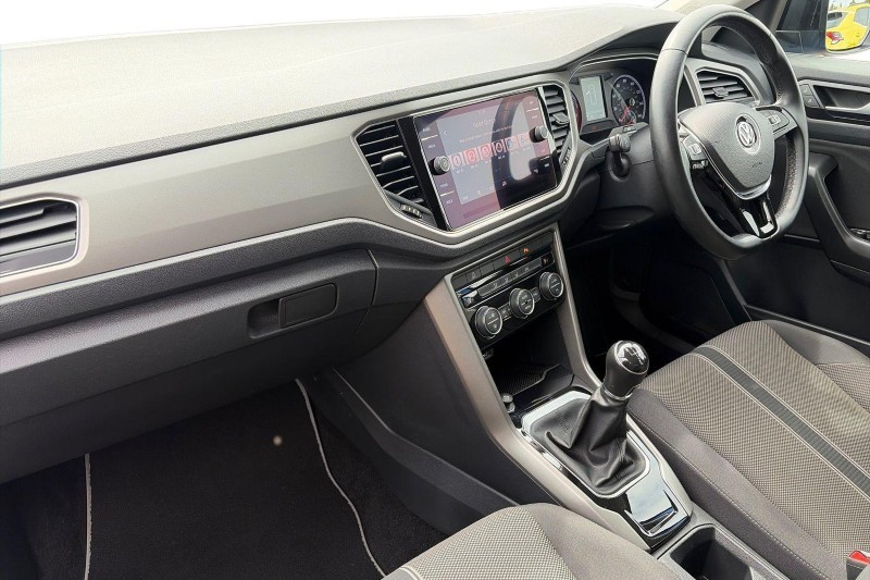 2020 (20) VOLKSWAGEN T-ROC 1.5 TSI EVO Design 5dr 1