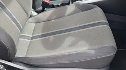 2020 (20) VOLKSWAGEN T-ROC 1.5 TSI EVO Design 5dr 5646148
