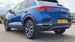 2020 (20) VOLKSWAGEN T-ROC 1.5 TSI EVO Design 5dr 5646168