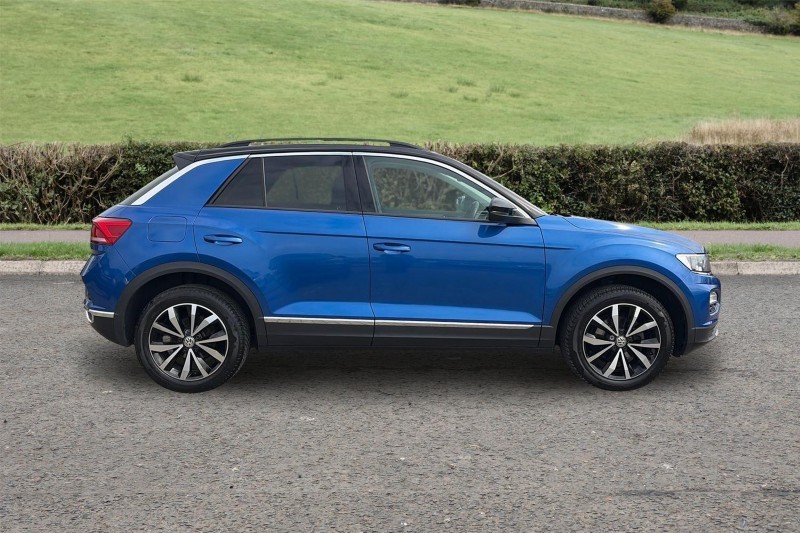 2020 (20) VOLKSWAGEN T-ROC 1.5 TSI EVO Design 5dr 5646136