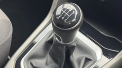 2020 (20) VOLKSWAGEN T-ROC 1.5 TSI EVO Design 5dr 5646159