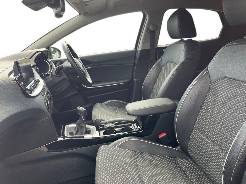 2022 (72) KIA XCEED 1.5T GDi ISG 3 5dr 5689448