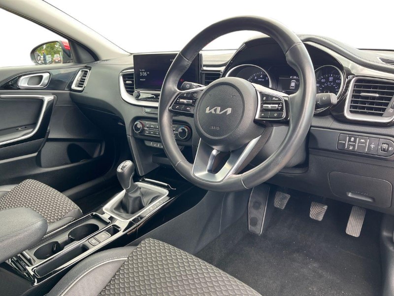 2022 (72) KIA XCEED 1.5T GDi ISG 3 5dr 5689447