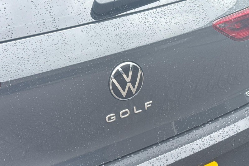 2024 (24) VOLKSWAGEN GOLF 1.5 eTSI 150 R-Line 5dr DSG 5761162