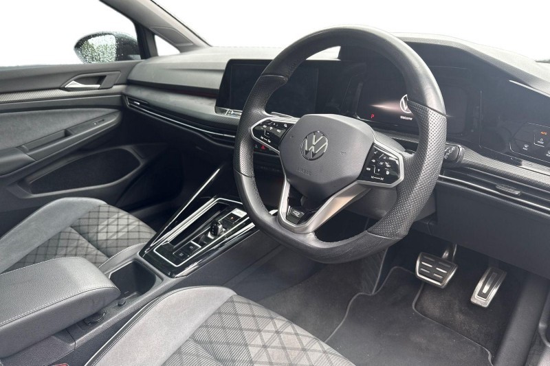 2024 (24) VOLKSWAGEN GOLF 1.5 eTSI 150 R-Line 5dr DSG 5761132