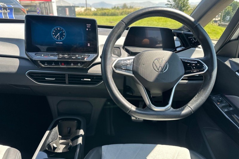 2023 (73) VOLKSWAGEN ID.3 150kW Life Pro Performance 58kWh 5dr Auto 5657698