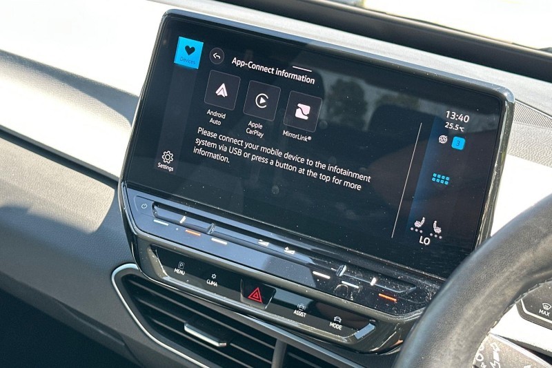 2023 (73) VOLKSWAGEN ID.3 150kW Life Pro Performance 58kWh 5dr Auto 5657702