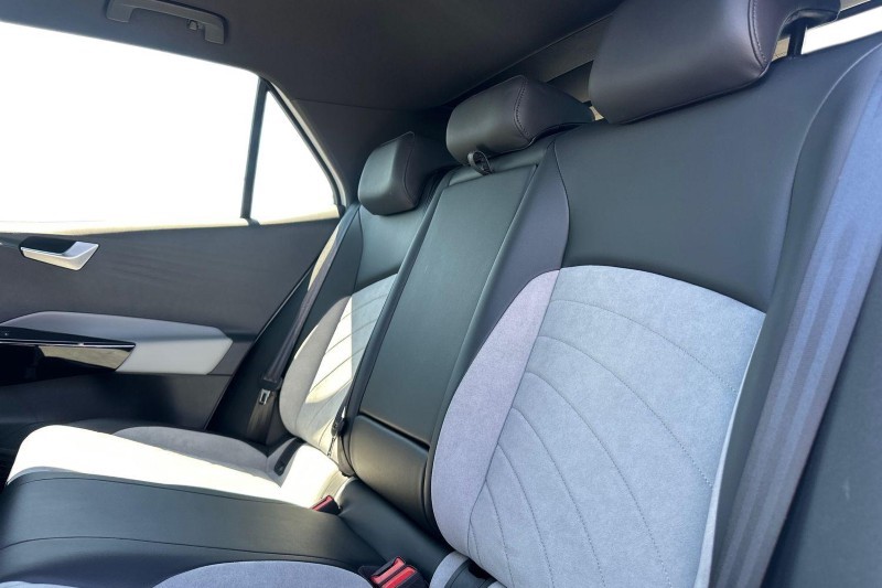 2023 (73) VOLKSWAGEN ID.3 150kW Life Pro Performance 58kWh 5dr Auto 5657684