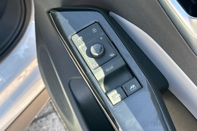 2023 (73) VOLKSWAGEN ID.3 150kW Life Pro Performance 58kWh 5dr Auto 5657690
