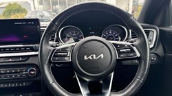 2023 (23) KIA CEED 1.5T GDi ISG GT-Line 5dr 5656113