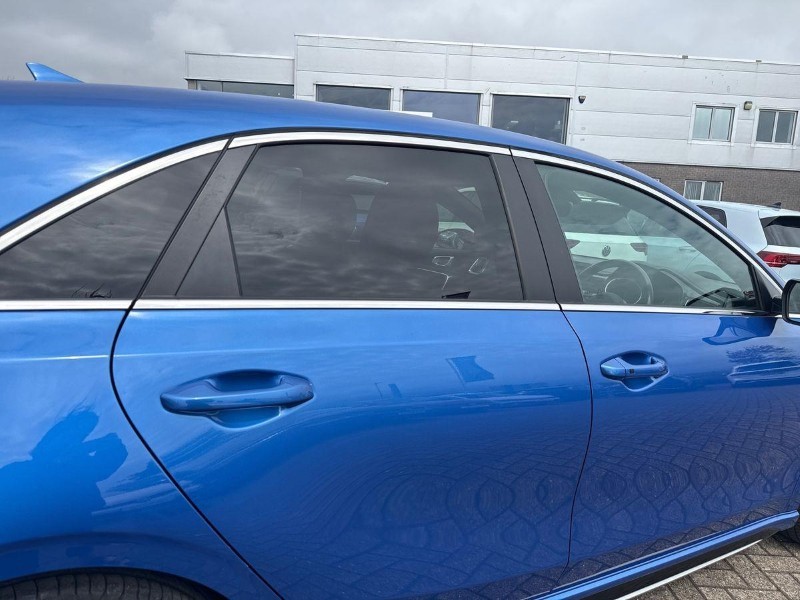 2023 (23) KIA CEED 1.5T GDi ISG GT-Line 5dr 5656128