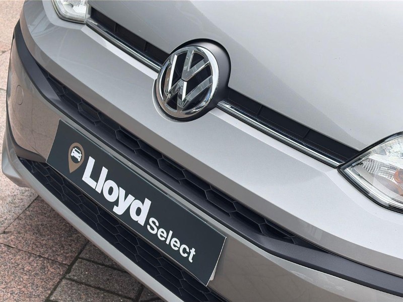 2017 (17) VOLKSWAGEN UP 1.0 BlueMotion Tech High Up 5dr ASG 5685057
