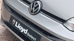 2017 (17) VOLKSWAGEN UP 1.0 BlueMotion Tech High Up 5dr ASG 5685057