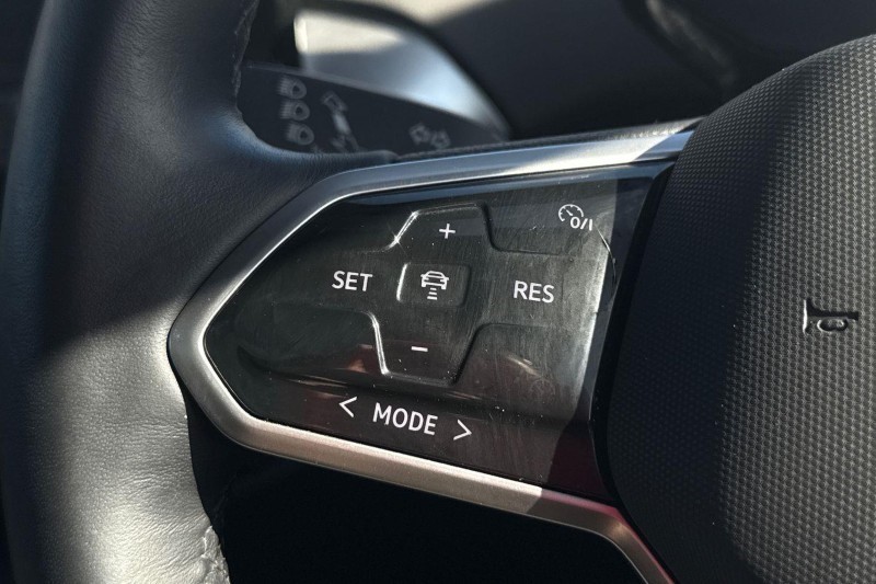 2023 (73) VOLKSWAGEN ID.4 128kW Style Ed Pro 77kWh 5dr Auto [125kW Ch] 5856160