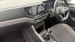 2022 (72) VOLKSWAGEN POLO 1.0 Life 5dr 1