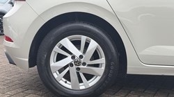 2022 (72) VOLKSWAGEN POLO 1.0 Life 5dr 5760850