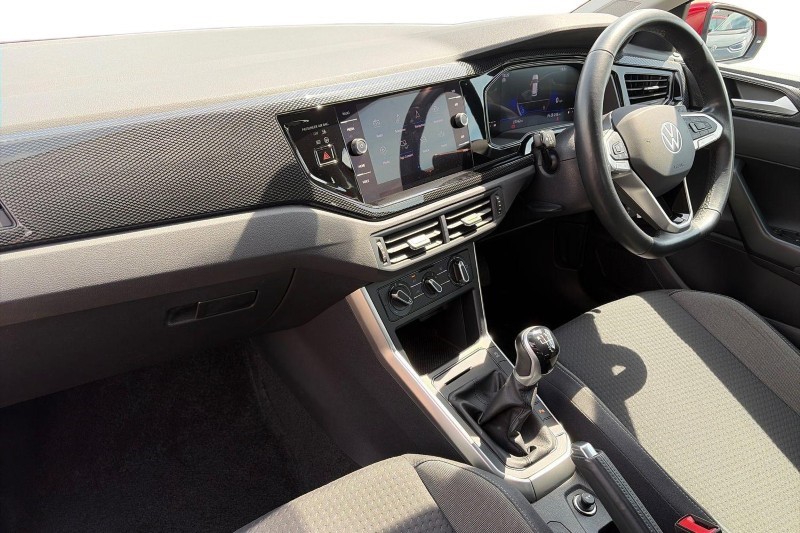 2023 (23) VOLKSWAGEN POLO 1.0 TSI Life 5dr 1